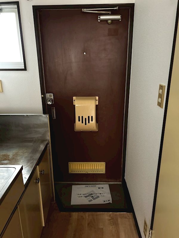 イエローハイム 玄関