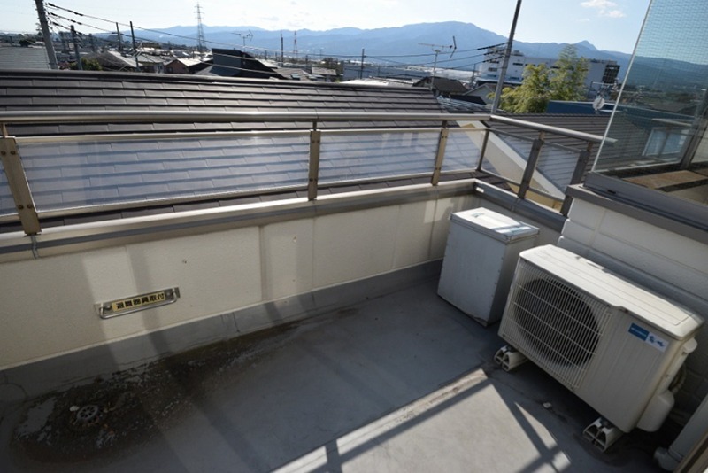 【他部屋参考写真】 メゾンエスポアール ベランダ