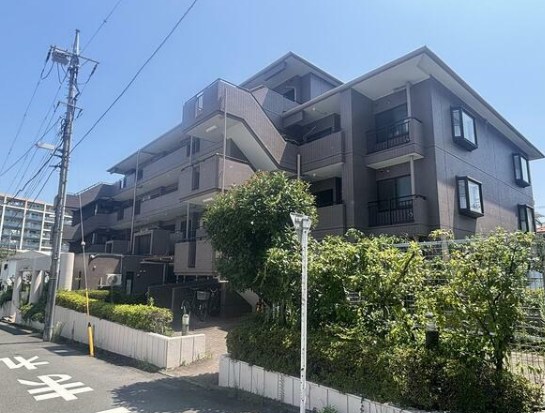 リーヴェルグランデ横浜戸塚 301号室 外観