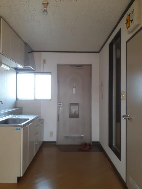 ハイツ宮の前 玄関