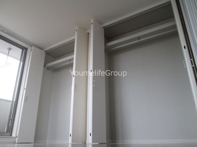 Riverside Deux. &amp;lsquo;M&amp;rsquo; その他2