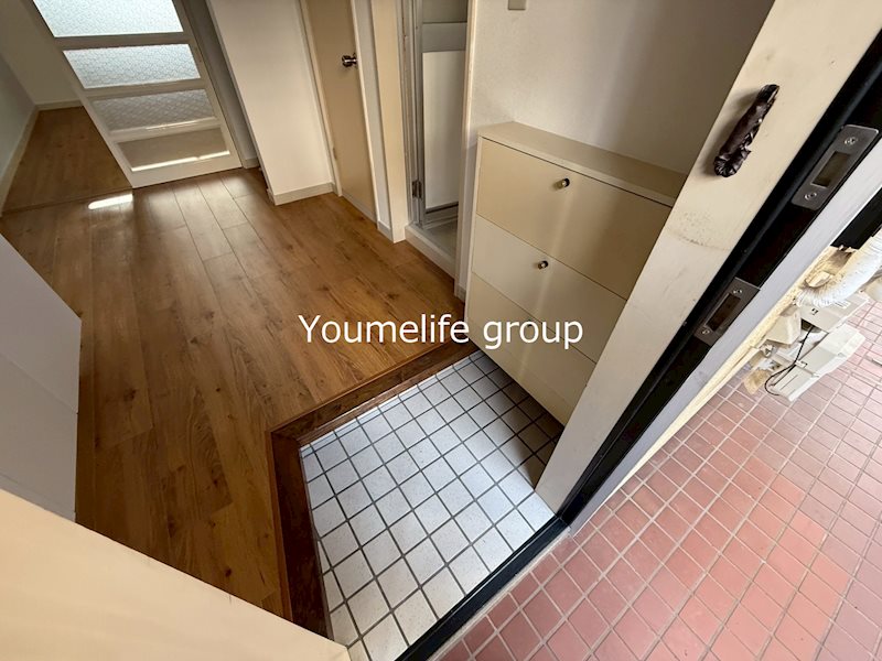 アカデミックハイツ 玄関