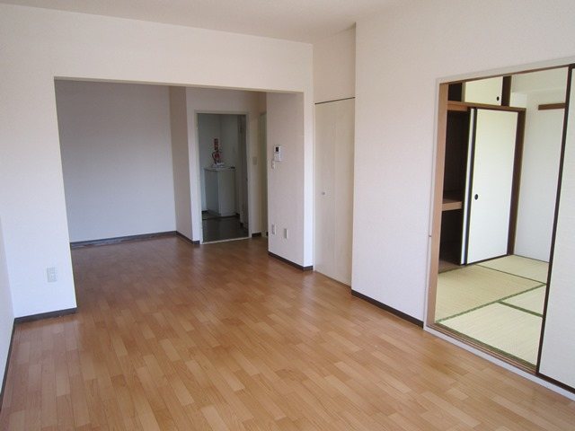 リビング Bellevue壱番館 リビング