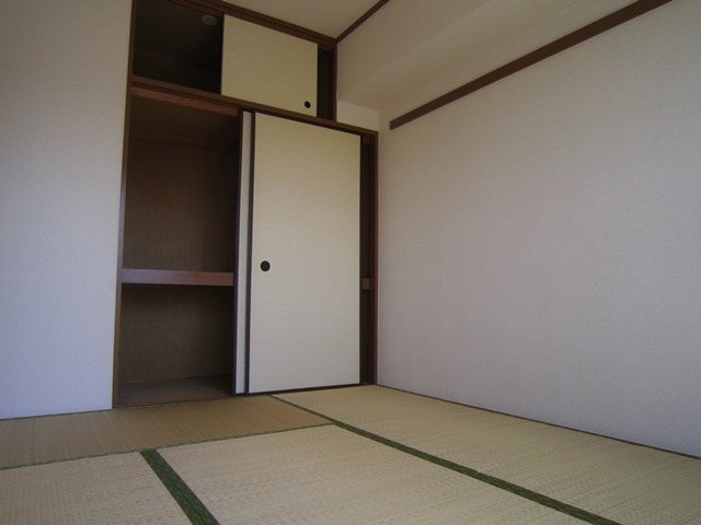 ベッドルーム Bellevue壱番館 ベッドルーム