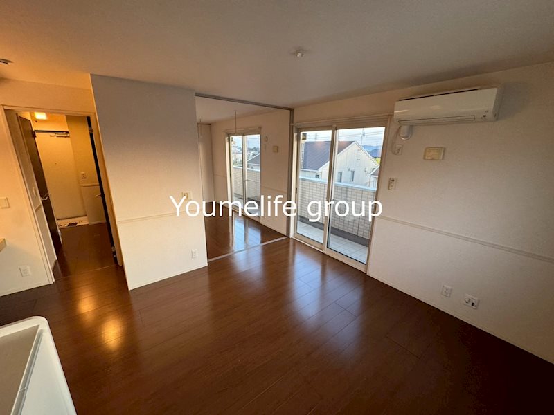 リビング ユニヴェールA リビング