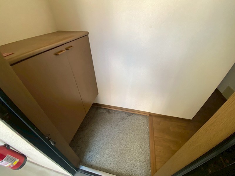 フラワーメゾン 玄関