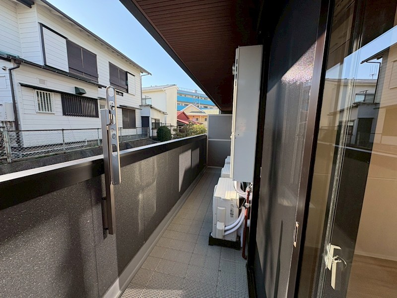 ＳＯＵＴＨＥＲＮ－Ｓｔ＿Ｒｏｕｔｅ３３ ベランダ