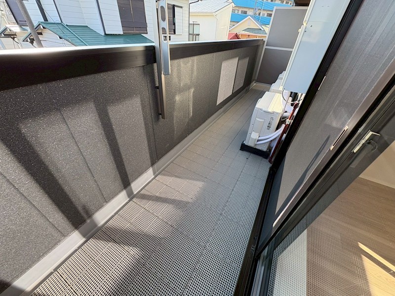 ＳＯＵＴＨＥＲＮ－Ｓｔ＿Ｒｏｕｔｅ３３ ベランダ