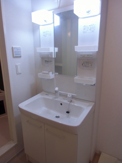 洗面所 ウェルデンス平塚御殿Ⅰ その他3