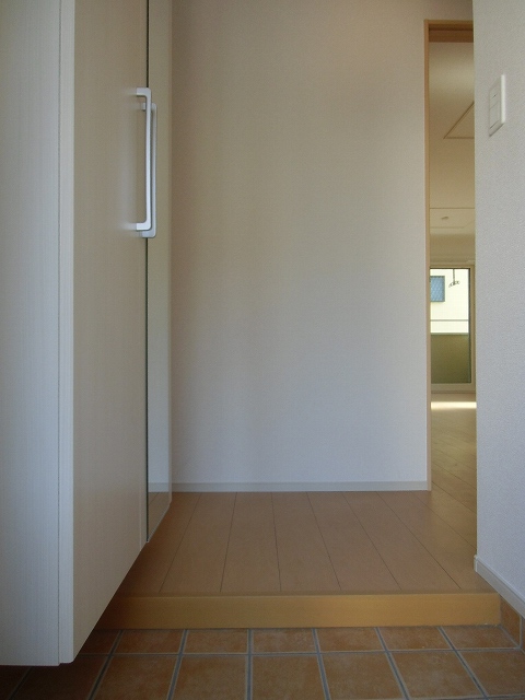 玄関 ウェルデンス平塚御殿Ⅰ 玄関