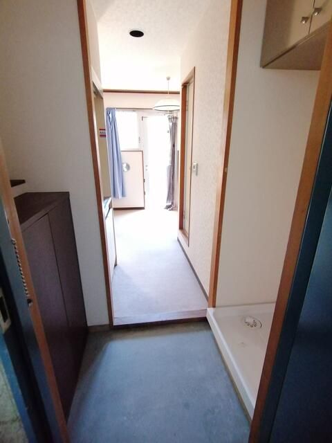 マインハイム・スエヨシ 玄関