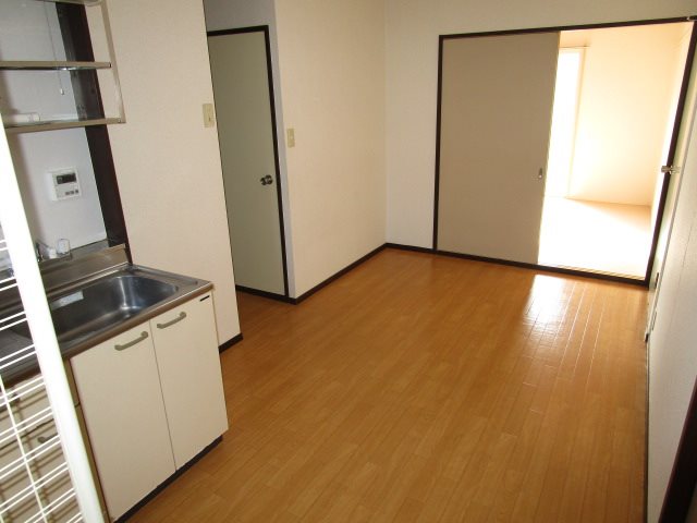 ホワイトクレイン リビング