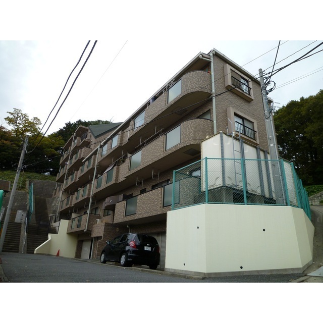 ブルーメン 401号室 外観