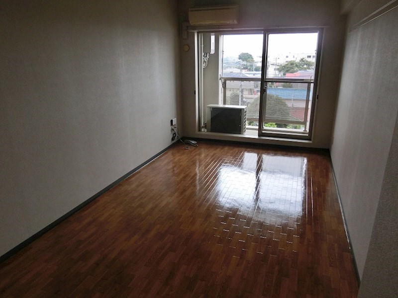 サンライト伊勢原 リビング