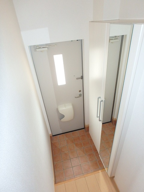 ジョイファミーユ 玄関