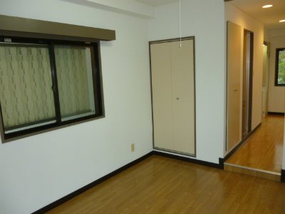 誠心ビル ベッドルーム