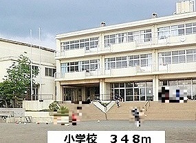 成瀬小学校まで348m プレイン・ハウス その他外観1