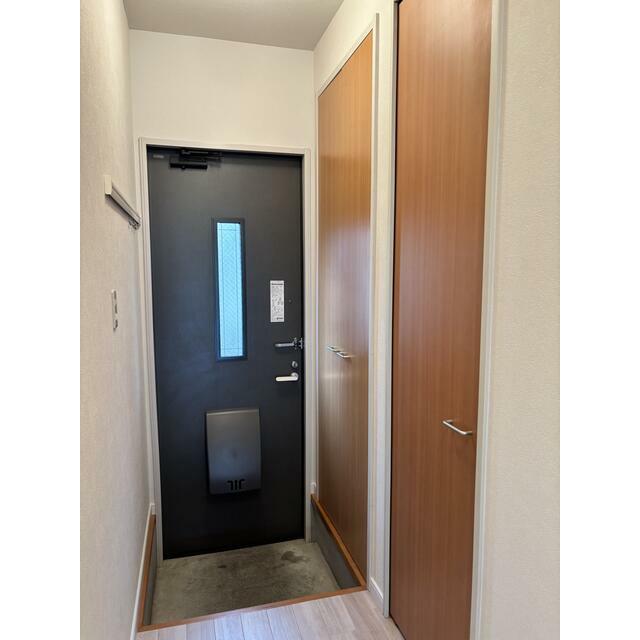 ウィスタリア港南台 玄関