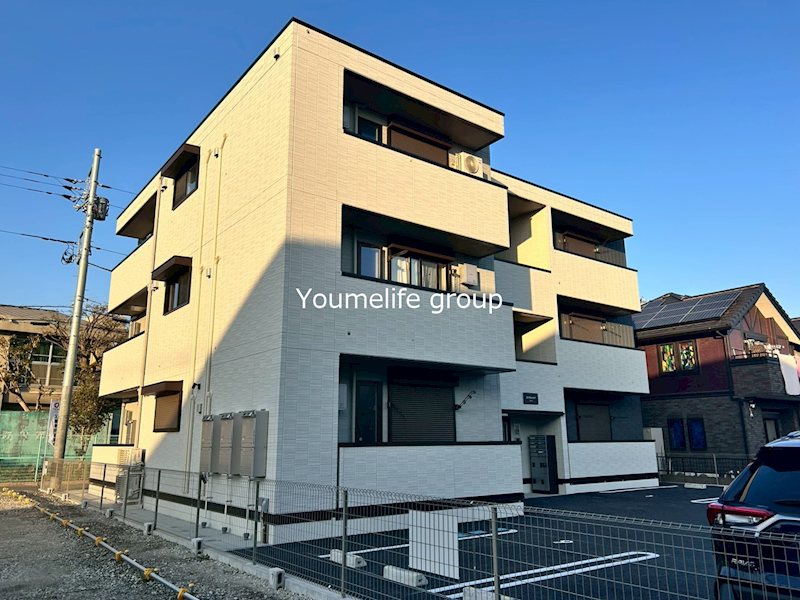 ロイヤルヒルズ 301号室 外観