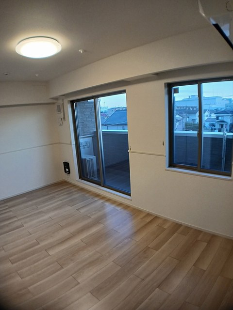 グリーンビラ郷美Ⅱ リビング