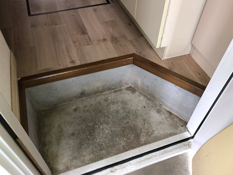 オークハウス 玄関