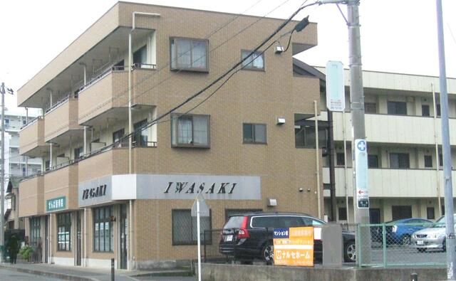 マンション東 205号室 外観