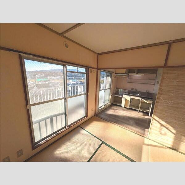 興津ハイツ リビング