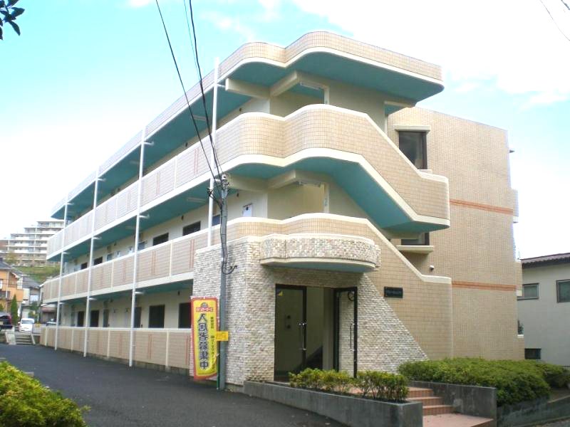 リヴェールシェソワ 301号室 外観