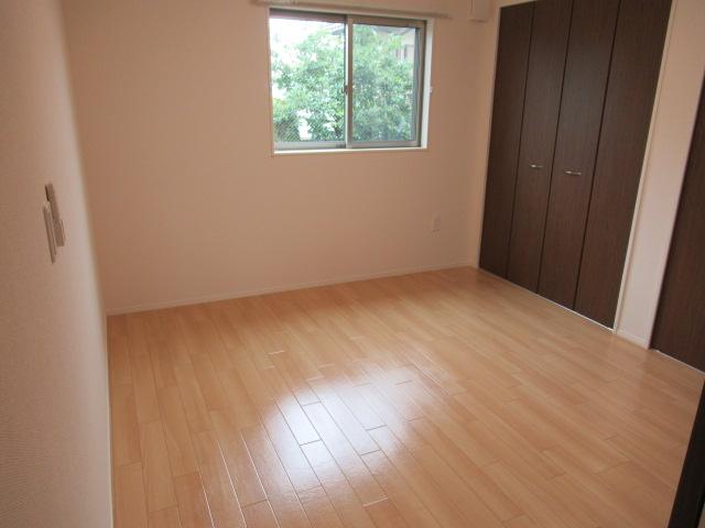 パーシモン ベッドルーム