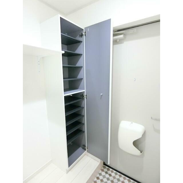 ハーミットクラブハウス戸塚テラス 玄関