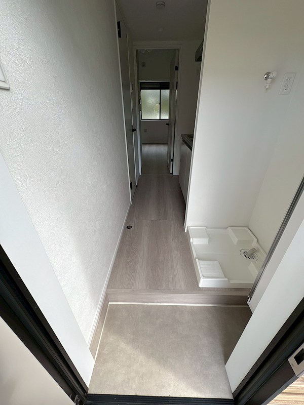 玄関 アザーレ・レーヴ東海大学前 玄関