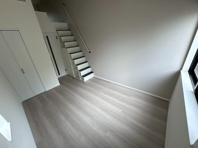 リビング アザーレ・レーヴ東海大学前 リビング