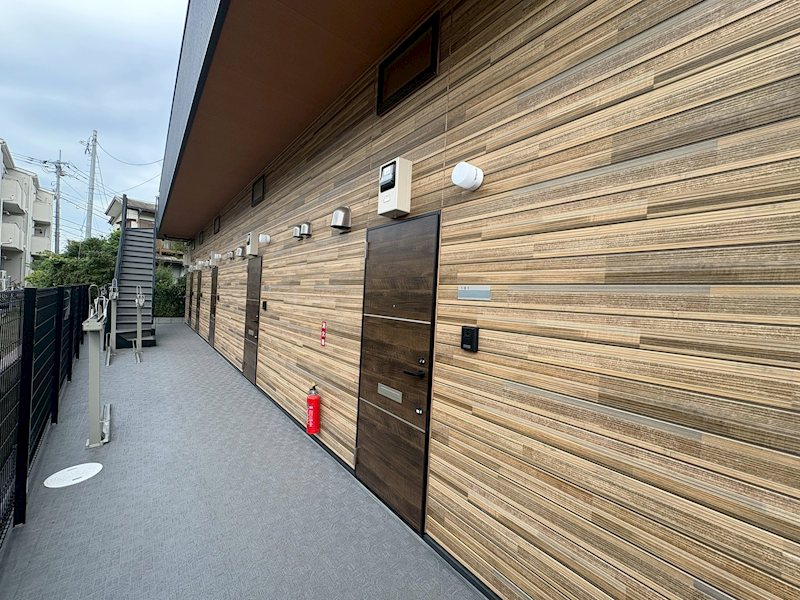 アザーレ・レーヴ東海大学前 玄関