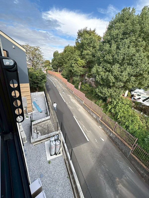 アザーレ・レーヴ東海大学前 ベランダ