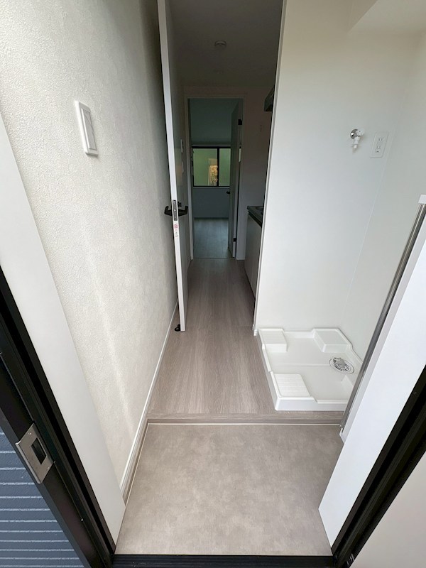 玄関 アザーレ・レーヴ東海大学前 玄関