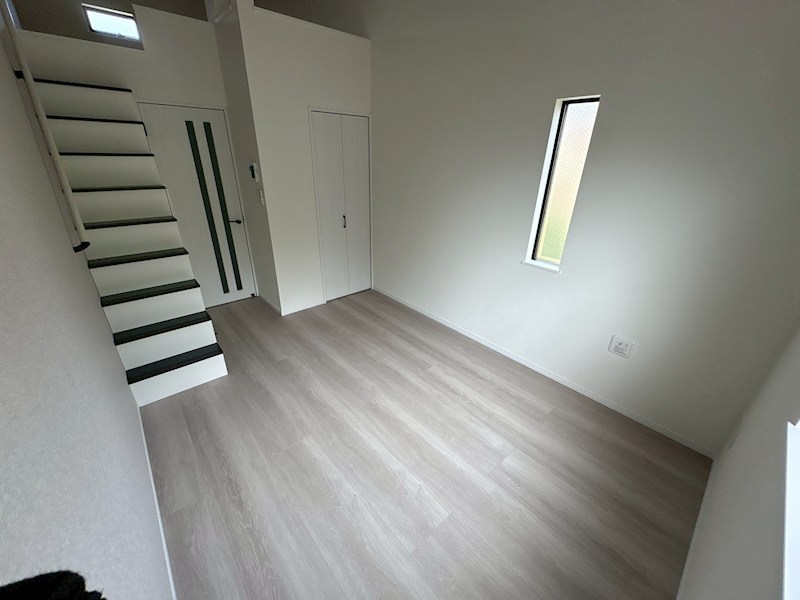 リビング アザーレ・レーヴ東海大学前 リビング