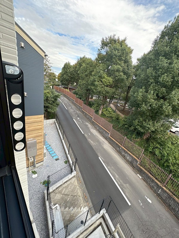 アザーレ・レーヴ東海大学前 ベランダ