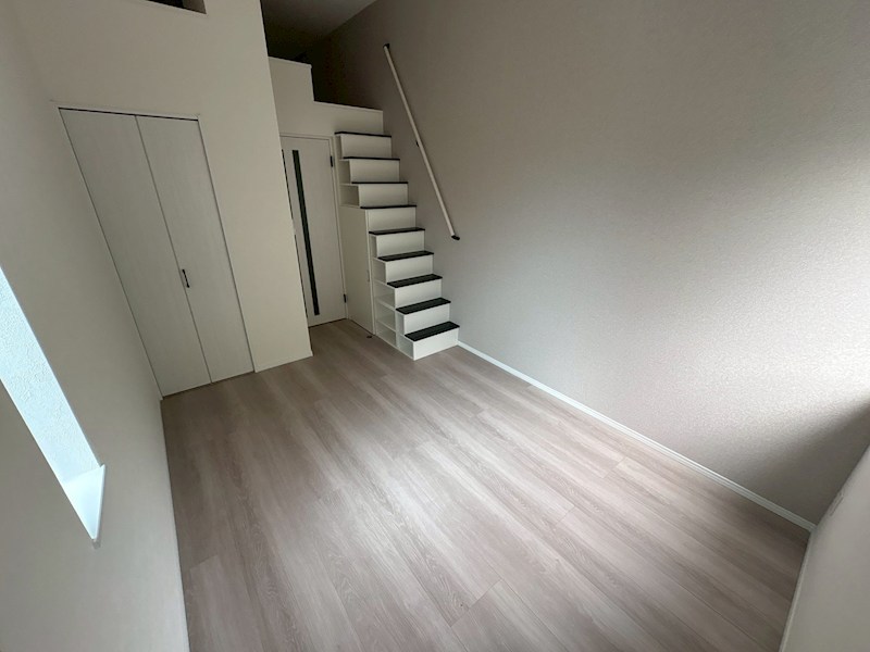 アザーレ・レーヴ東海大学前 リビング