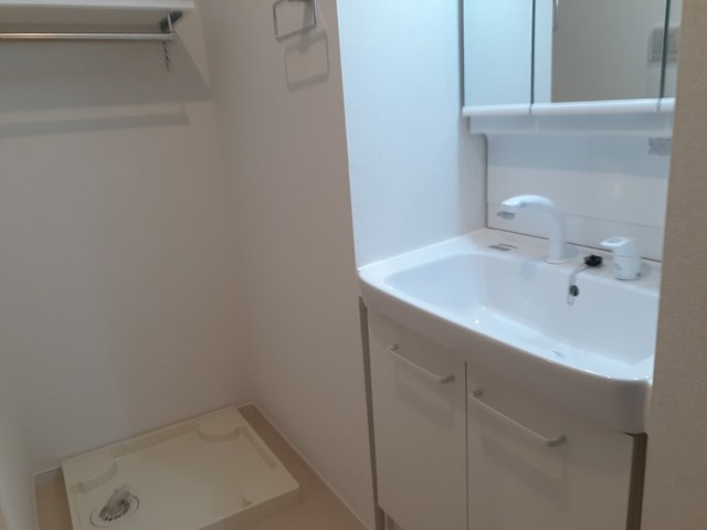 グリシーヌ・イースト その他2