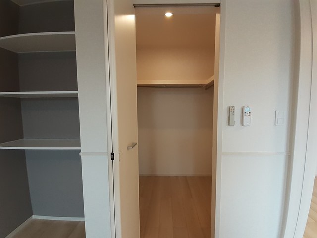 グリシーヌ・イースト その他3