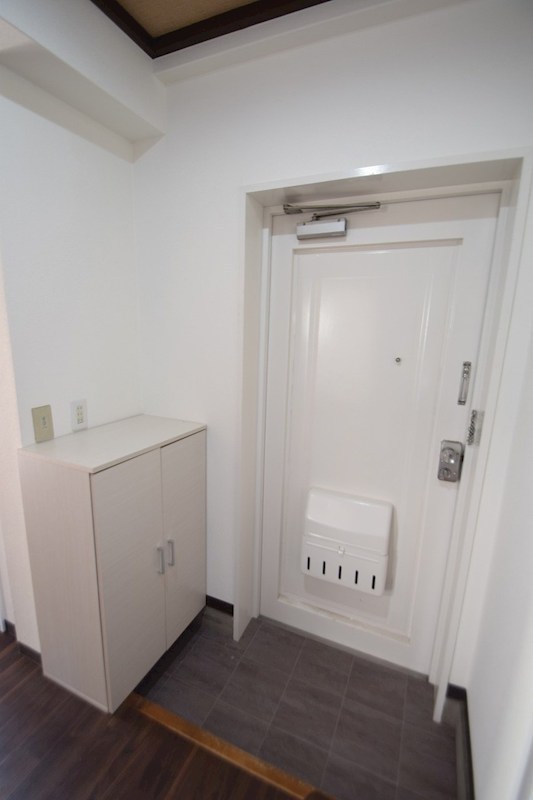 サンモール鳥居 玄関