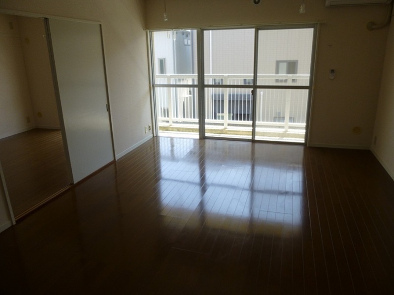 テレパレス湘南平塚　1号棟 リビング