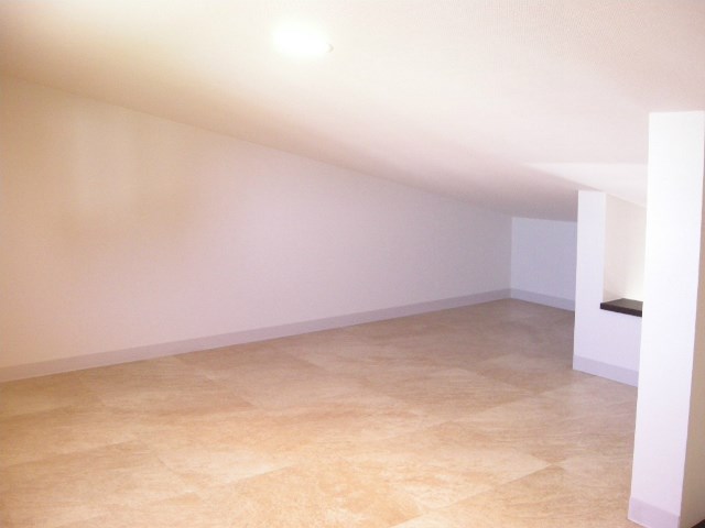 ROND V番館 ベッドルーム