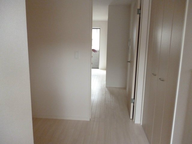 ベルクラージュ 玄関