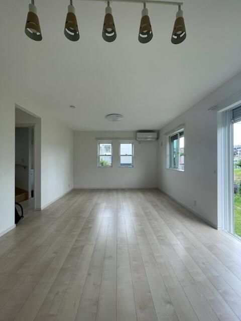 Ｂｌｏｓｓｏｍ　Ｈｉｌｌｓ　Ｌｉｌｙ　Ｃ棟 その他9