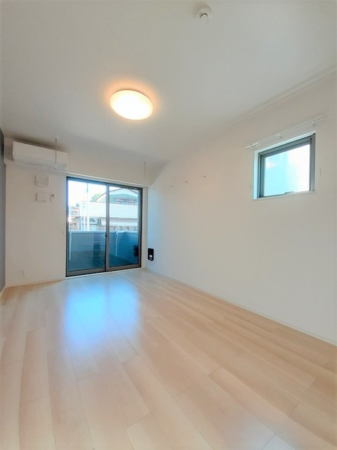 Ｆｏｕｒ　Ｓｅａｓｏｎｓ・Ｔ リビング