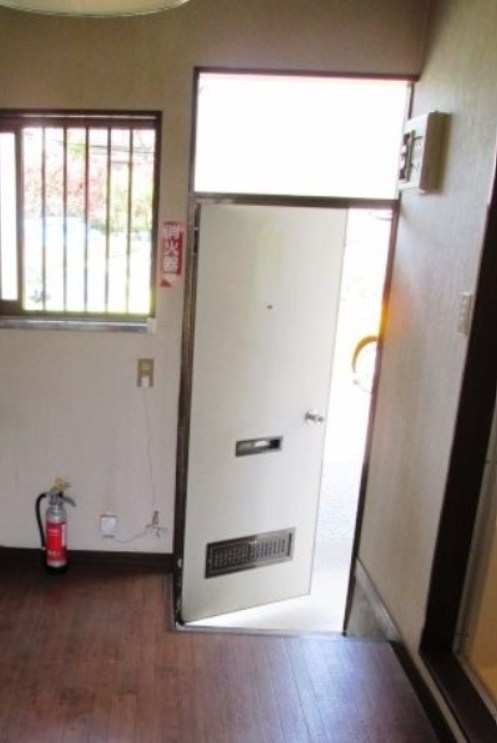 コーポ・和 玄関