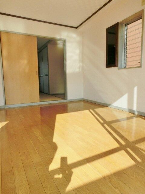 サンハイツ厚木 ベッドルーム