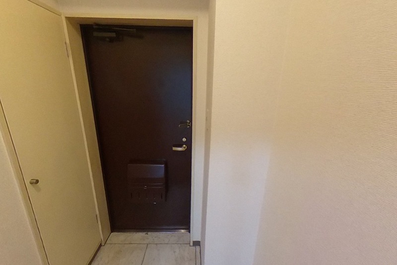 反転別部屋参考写真 朝日プラザ東戸塚 玄関