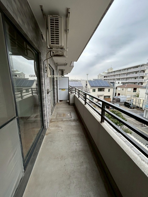 アトラクトマンショントムロ ベランダ